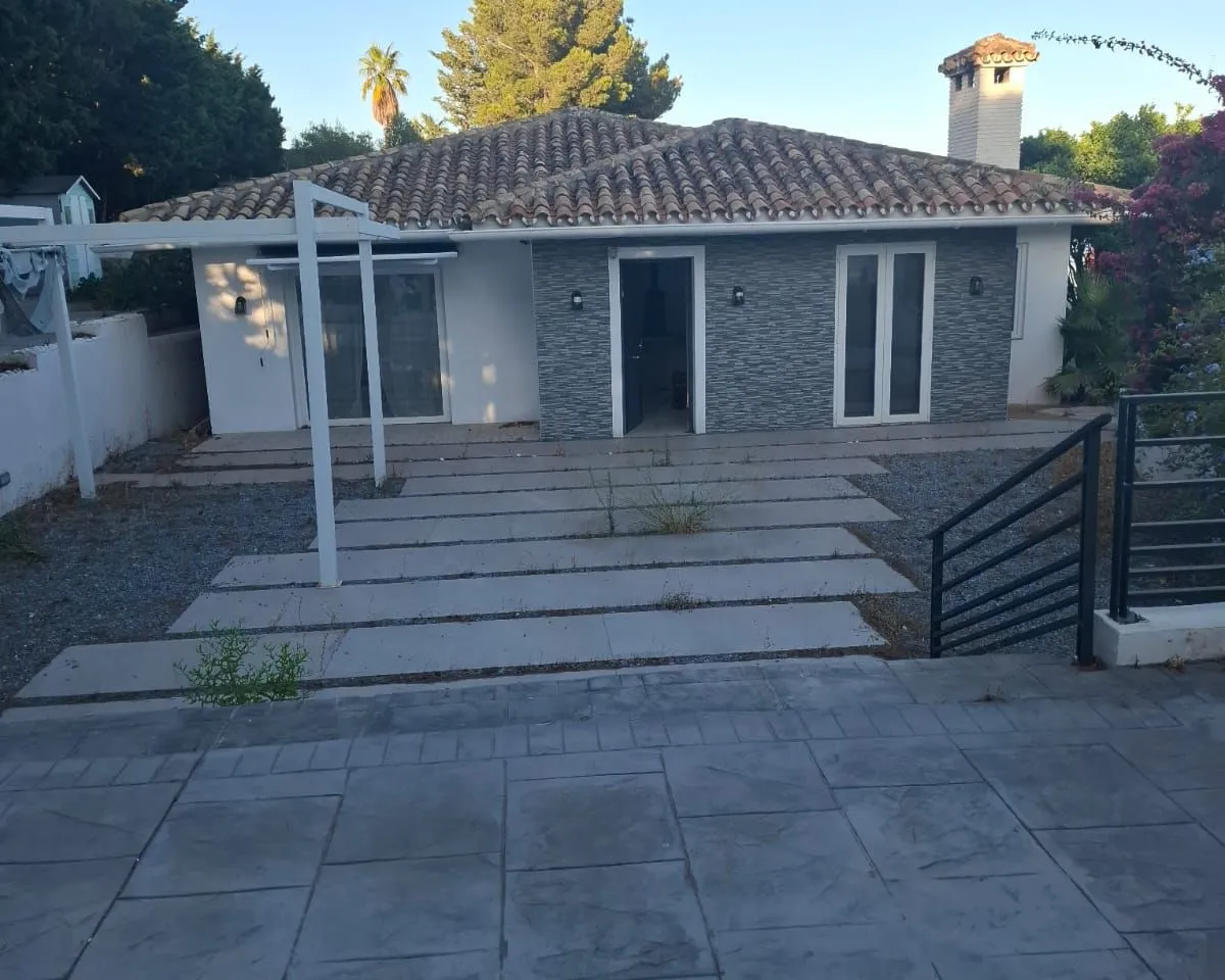 24921394-d313-41d1-ac74-0cba664c5fca