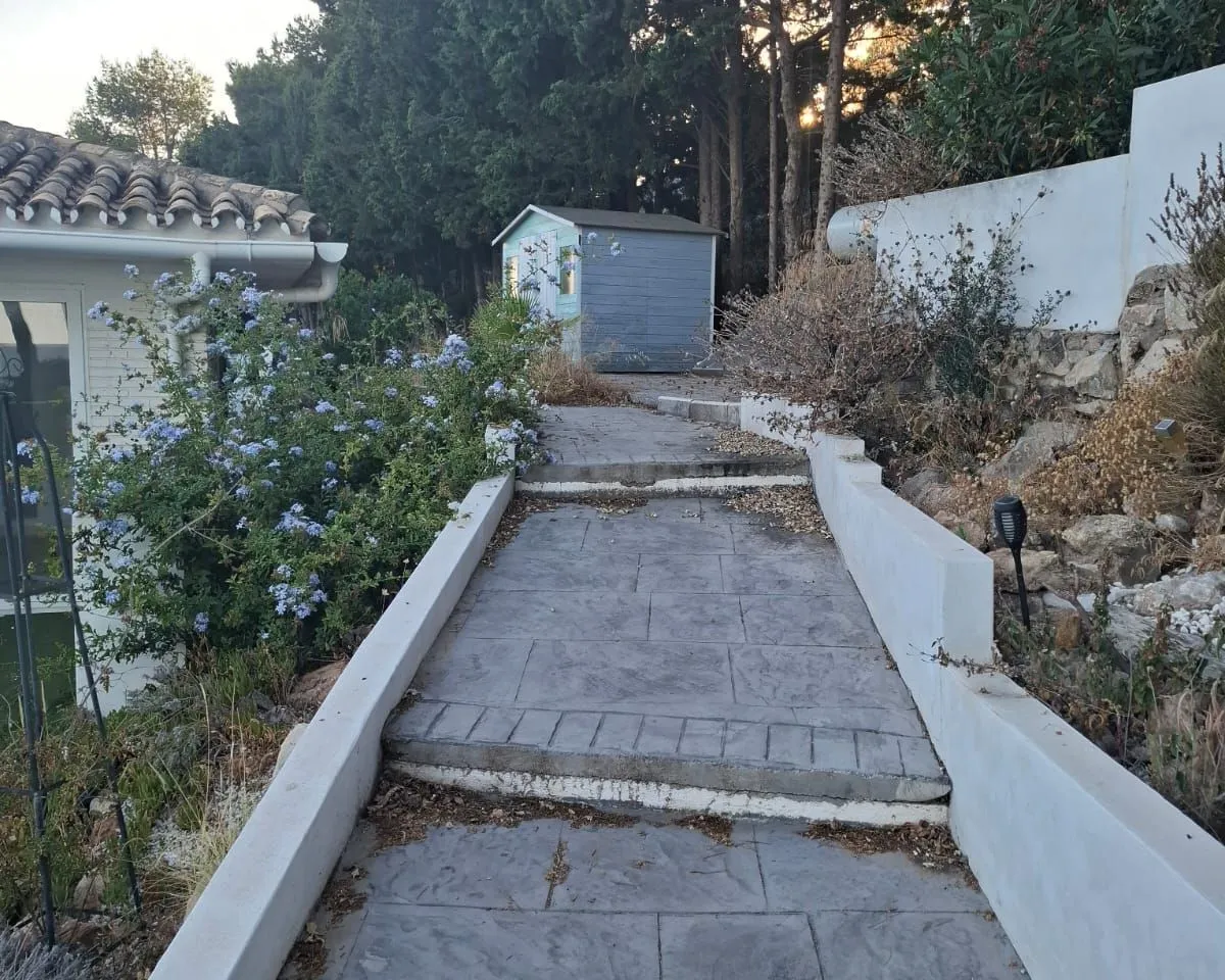 3f897b4d-723e-45f5-b216-360af4e5f097