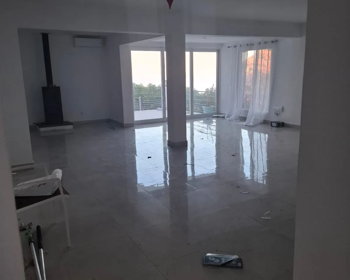 91e06b31-b4f1-424e-8f63-ca2b35eb62b5