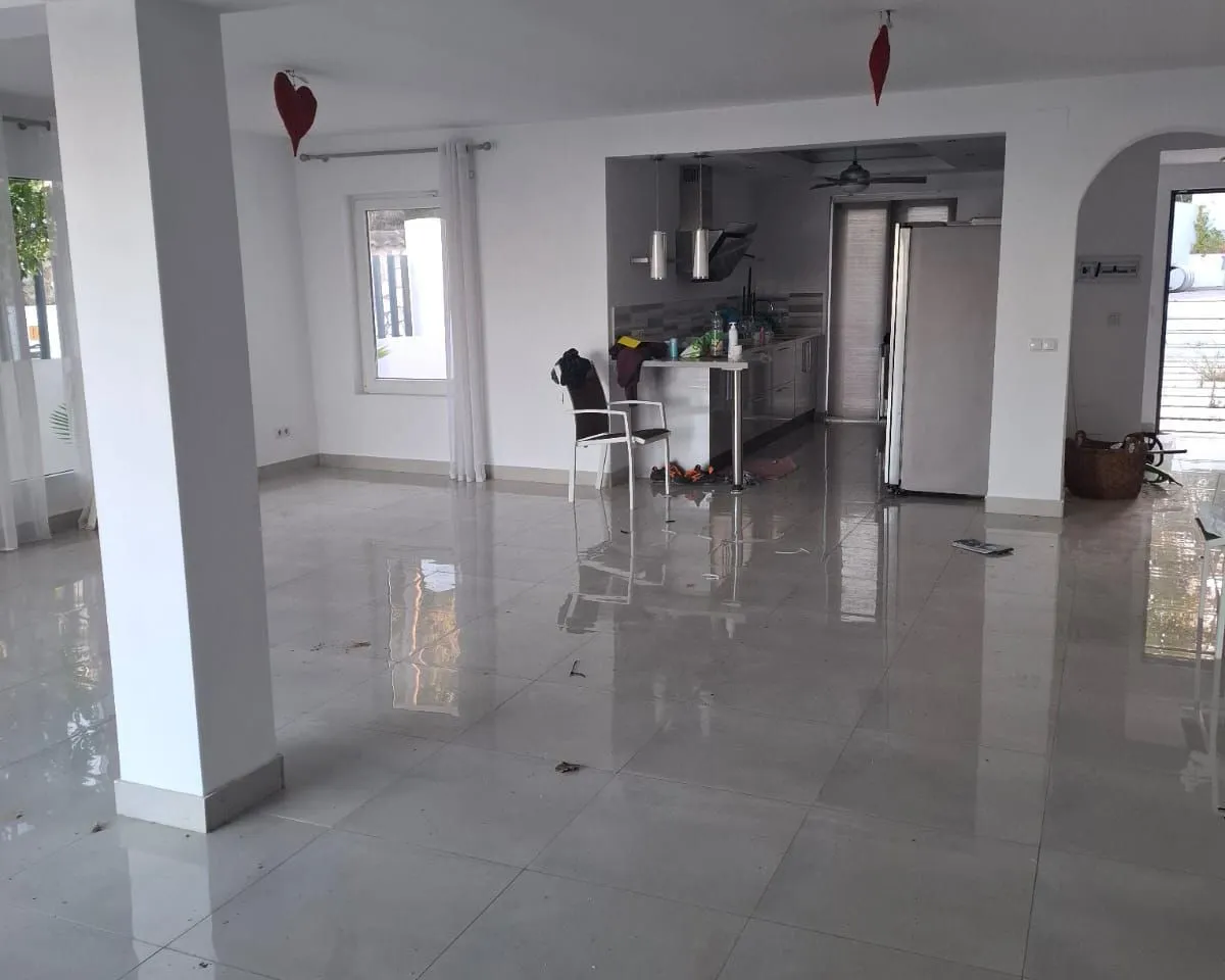 a9c3a6d9-b0c9-417a-a0a7-c2d2e31aaaf5