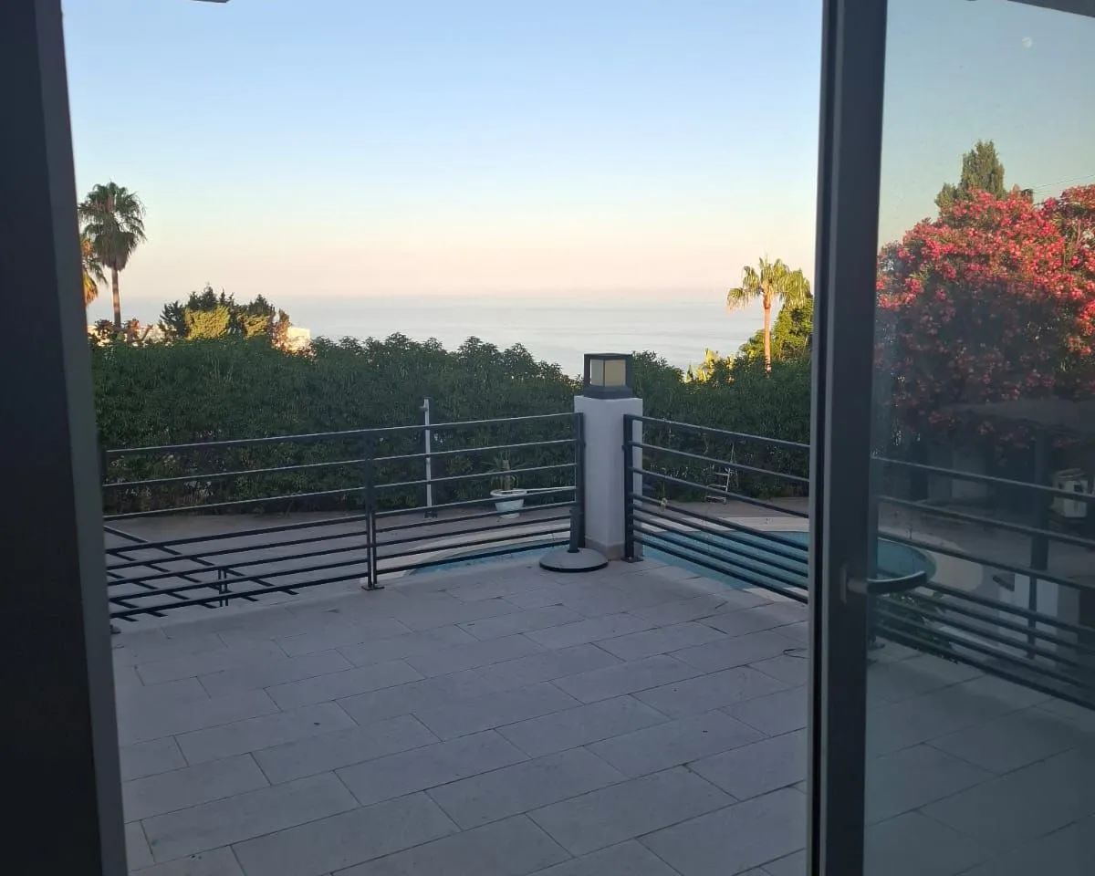 d628e484-b5fe-48a4-bb3f-eab51d816902