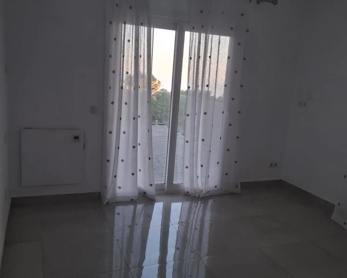 fe90479a-feea-4e6b-876f-3e1ad1c6bf4d