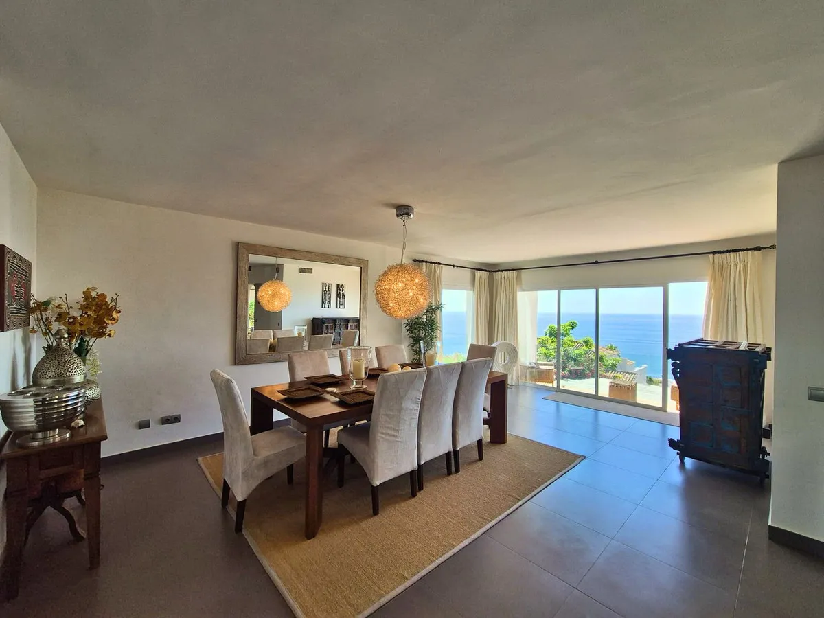 2d13c48a-86bc-44cd-9253-a0c1026b536f