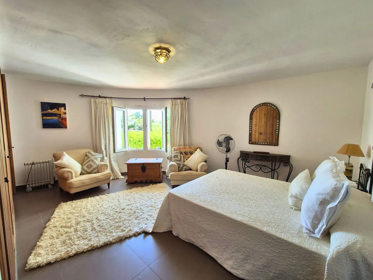 b59510d9-3c14-414b-a20c-3be67123daa1