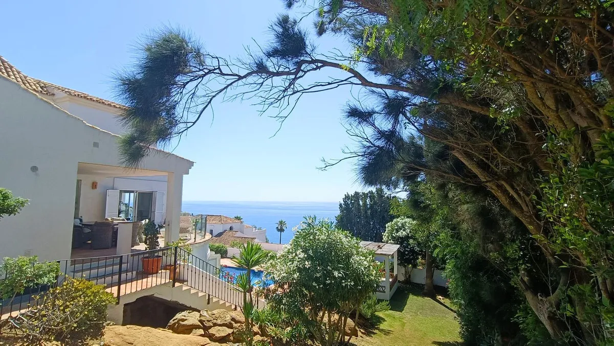 b5c75f95-9037-4bf6-a73b-a0b093c2b371