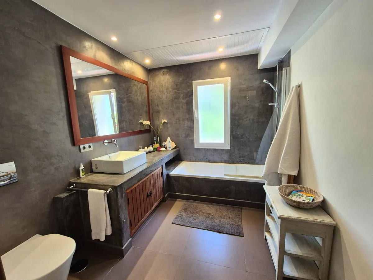 ccb86886-aa39-4679-b4dd-4f073577311c