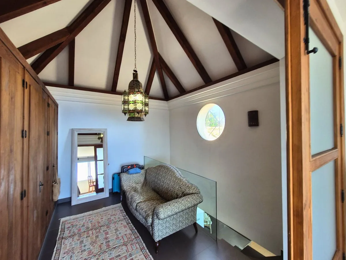 cce1a6b7-0ec9-4563-8655-ff3f15adb3ac