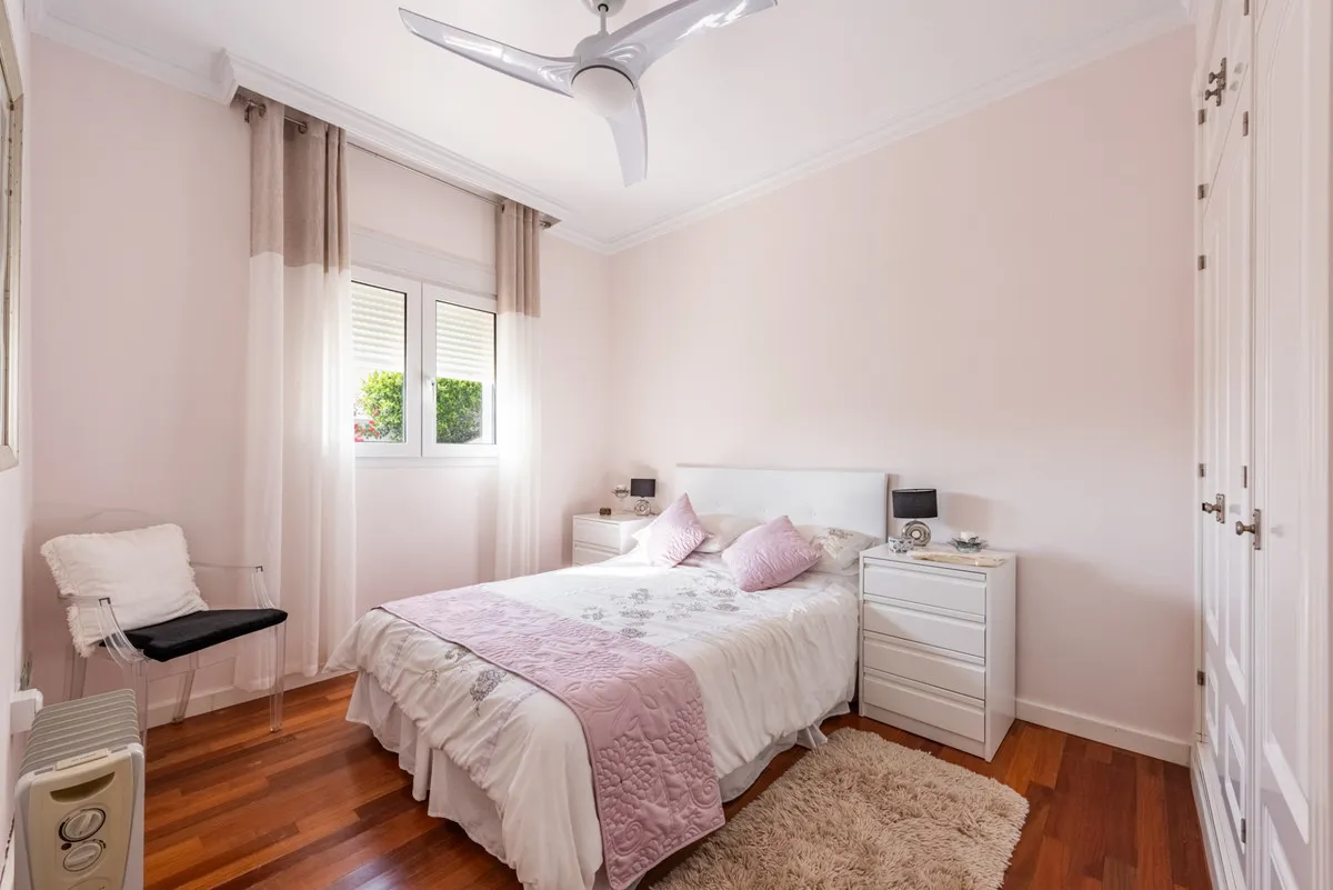 70066354-cef4-4d37-80a3-2f8cac28e36c