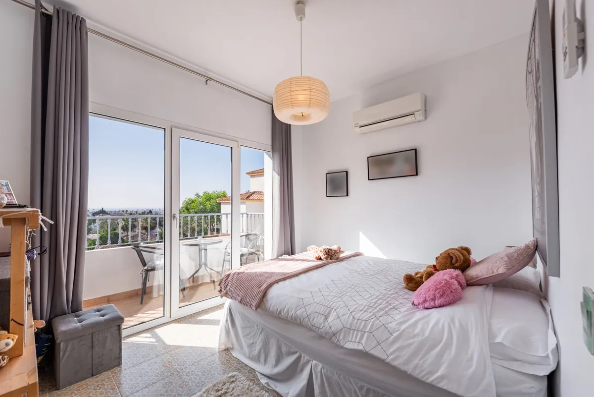 8bca7c73-d4dc-4123-961b-d522af661bf8