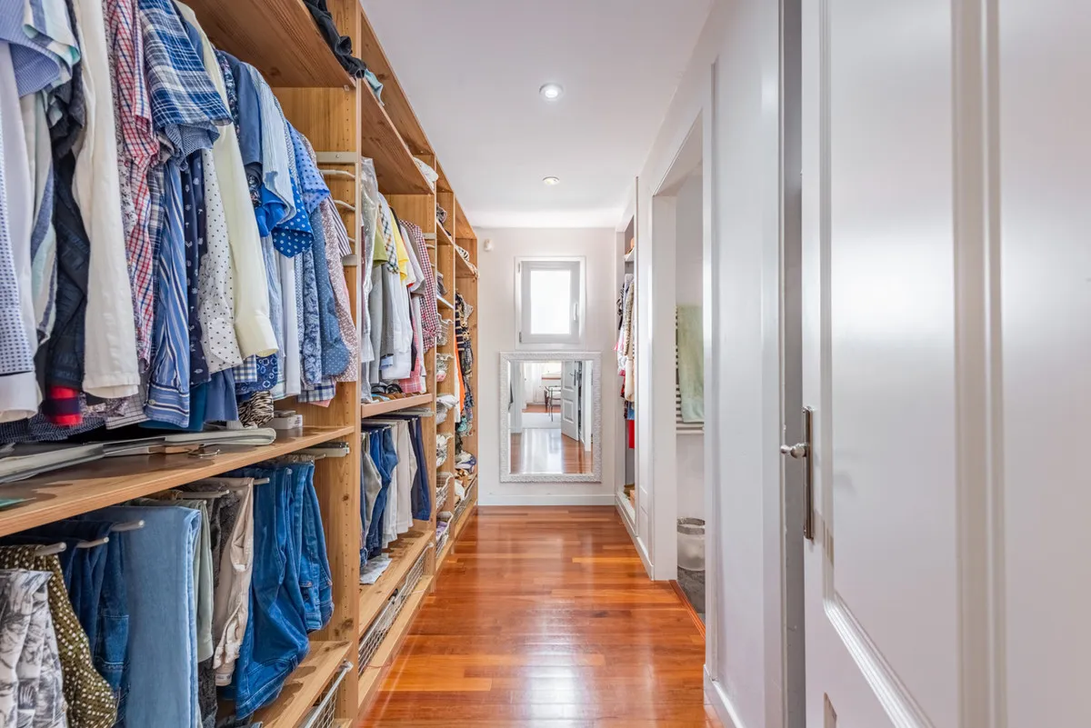 c2002130-a0cb-40de-a572-6fa42dff9261