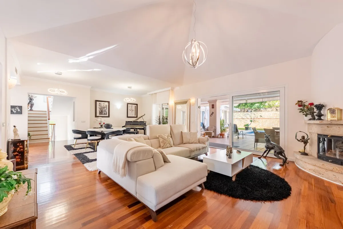 e1a05658-8424-482f-a766-a0e13c0607f0