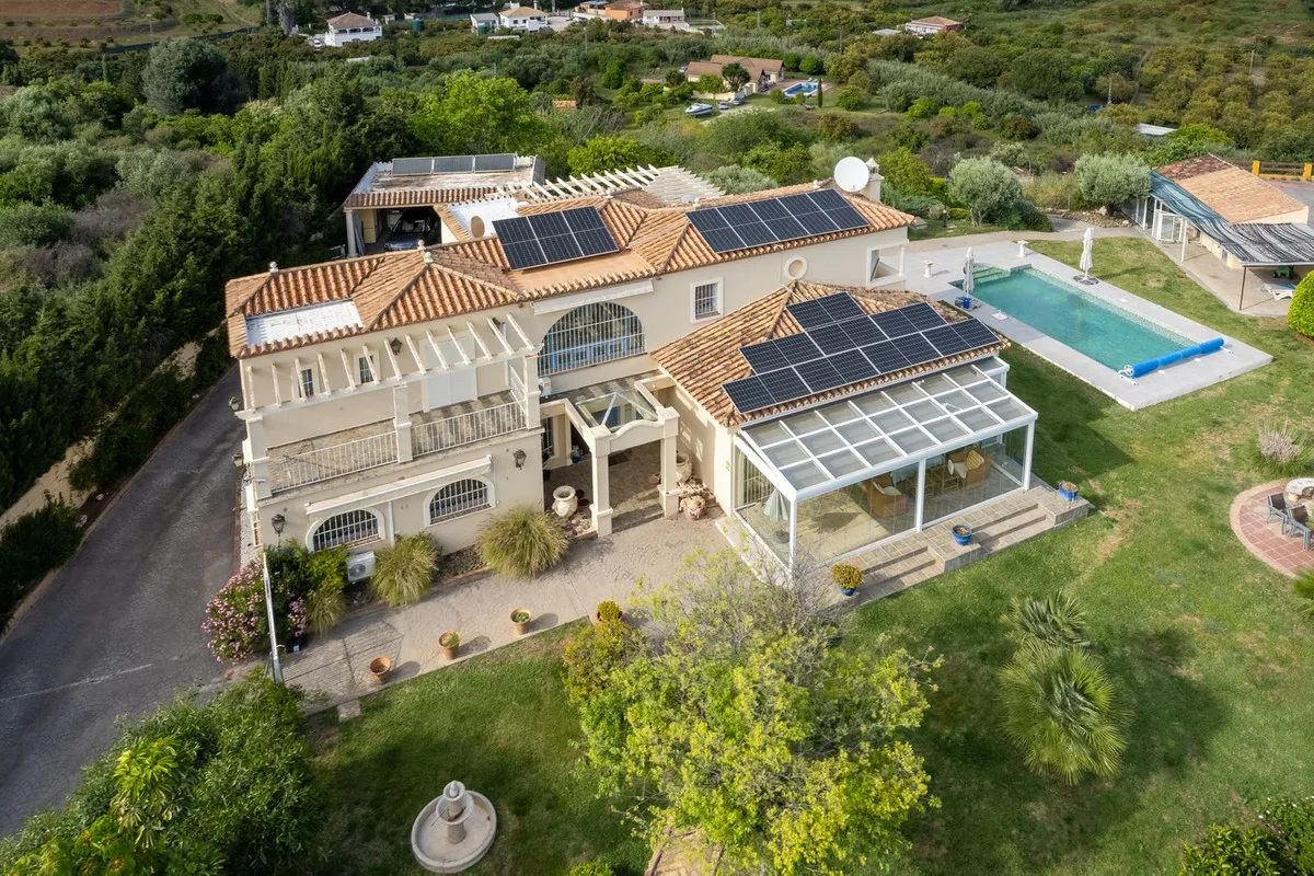 0c7f8069-f0b3-4e3a-999d-fea16f954950