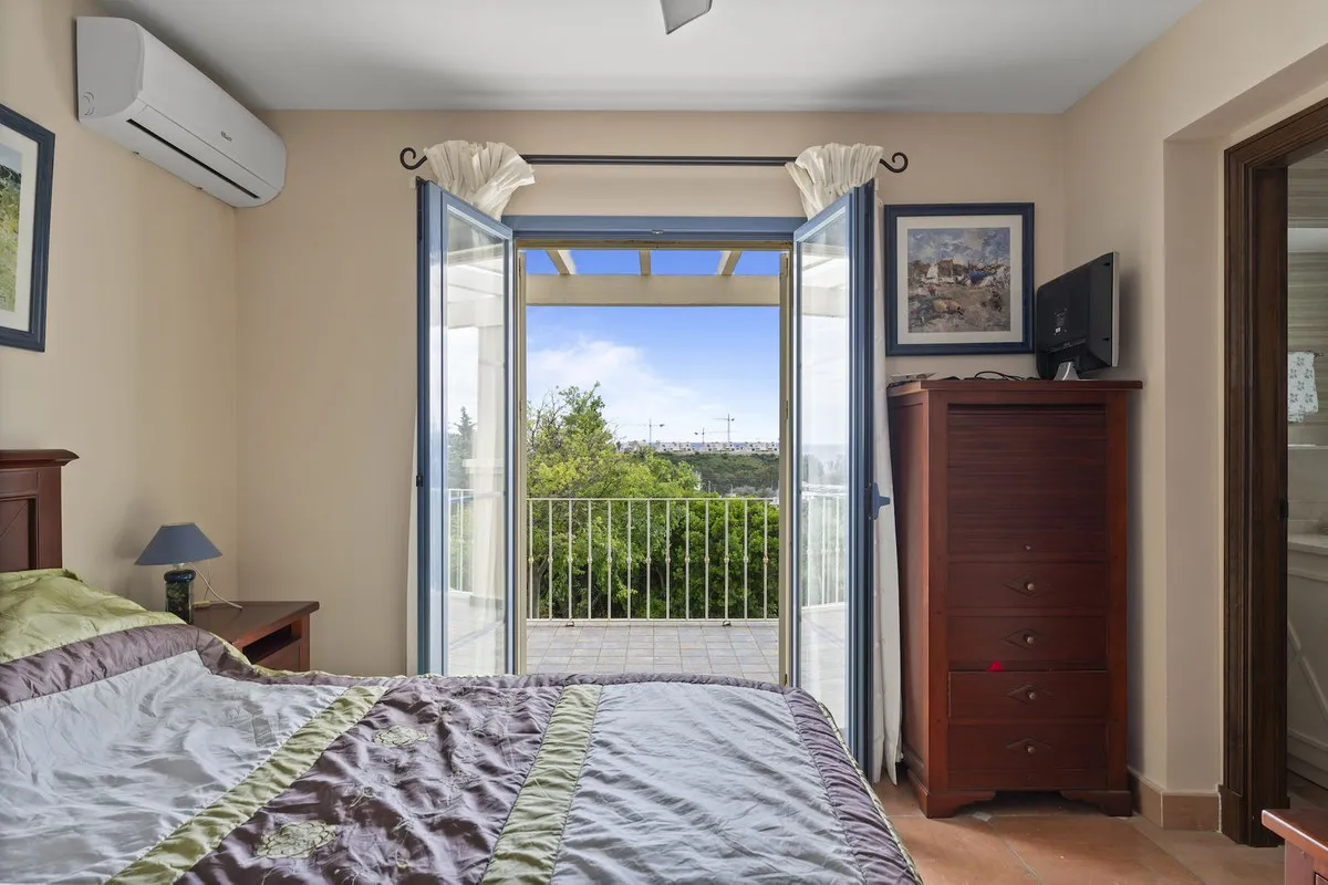 2217f7c0-1e44-4234-a902-ff184ffe63f4