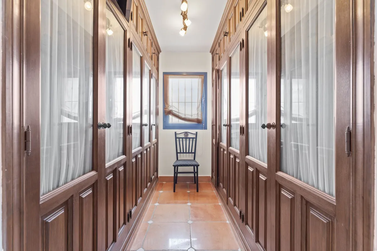 24047b0e-9119-4c15-b773-6769d2ce5ba9