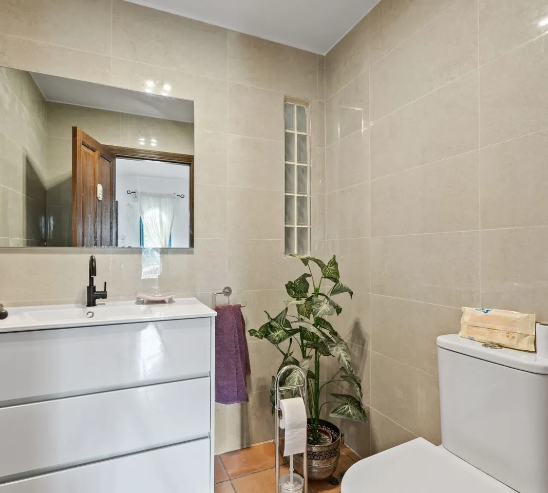 683e106f-92a9-4a46-8c0f-b3494c1eb066