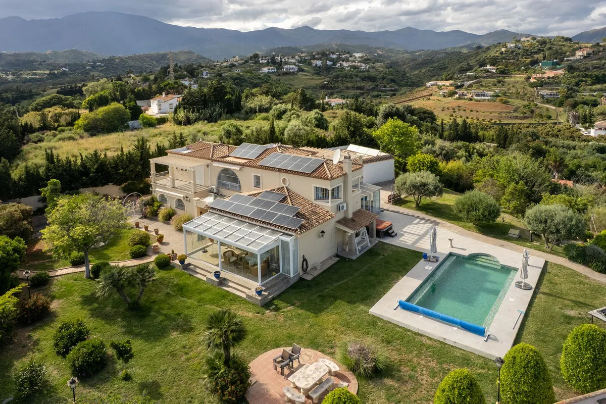 8d3c8b66-119b-405e-b5d8-8a91e5fff166