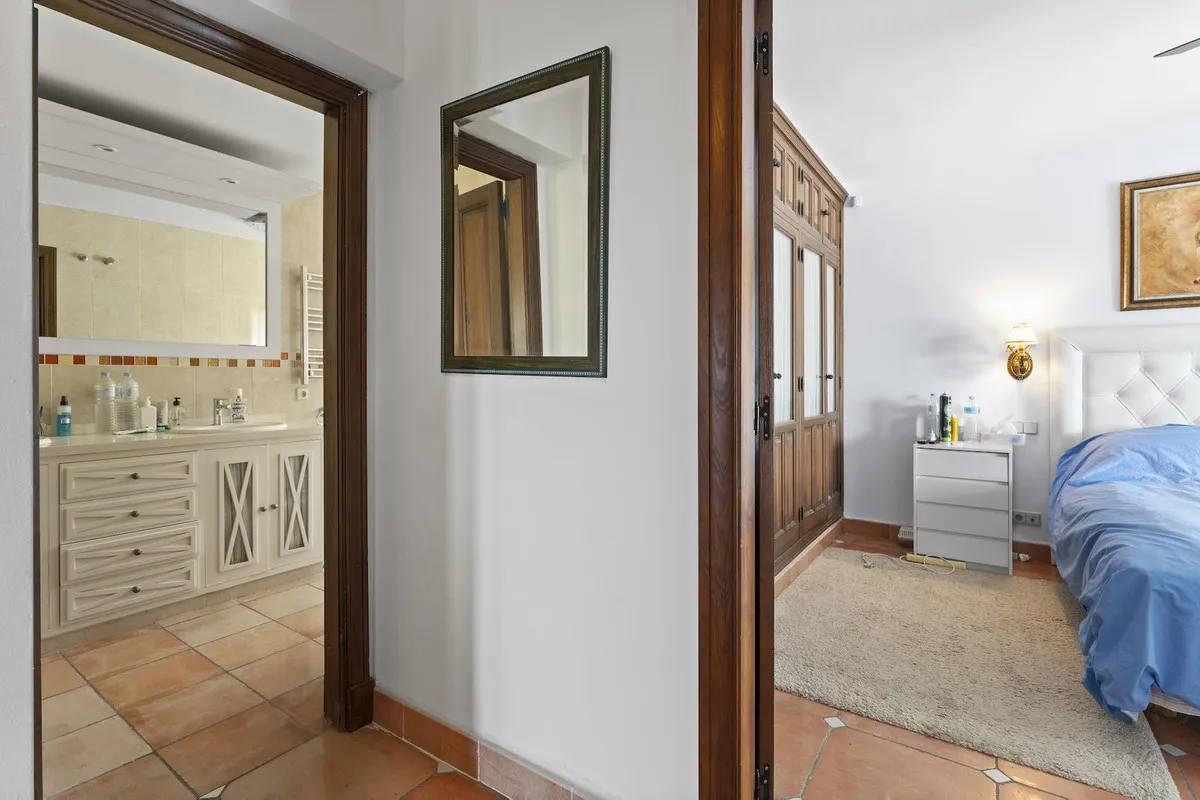 99a8504d-e3ee-42d4-9428-7a04be1f29da