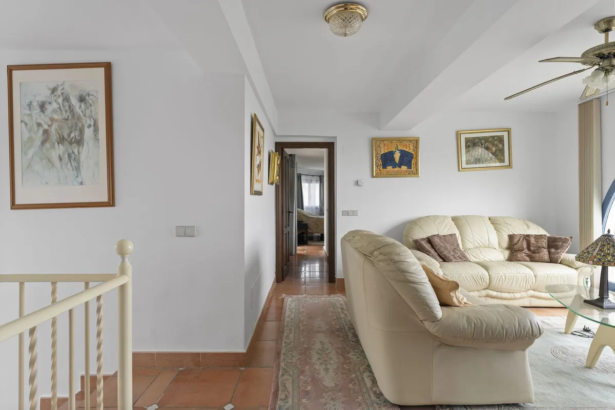 acaa4690-57fd-4cfc-8947-b1a70e6e9ba2