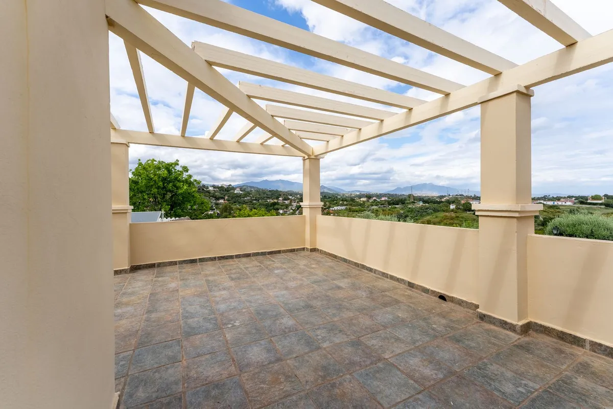 b8bf5972-c722-4844-9646-030809c62d7a