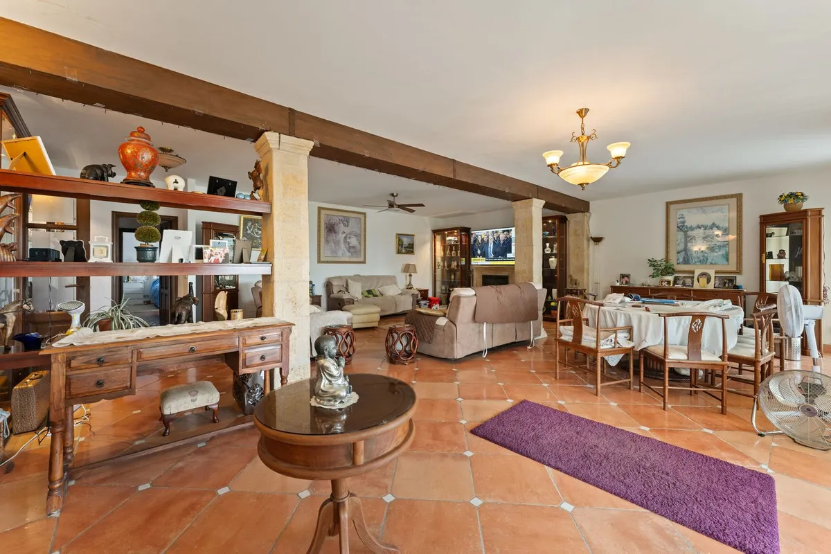 d2701612-aa44-4001-8bde-f1be9497853b