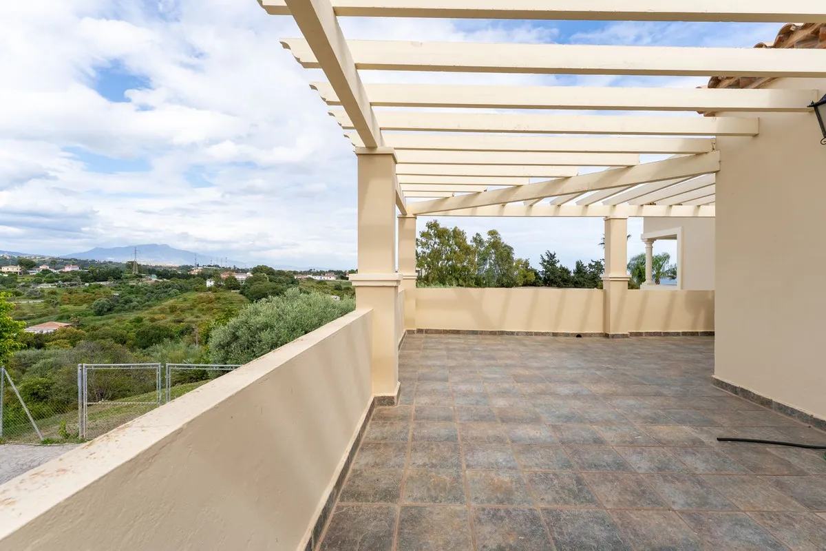 e5645953-5eec-4e96-b58b-b13a19cf534a