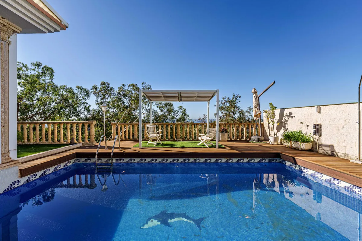 6e88193b-e741-4ef2-8ad2-b32f9f74b4b9