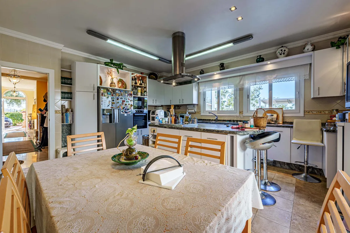 aeba0fc7-5d82-4f9d-89b4-72bc8c294a0b