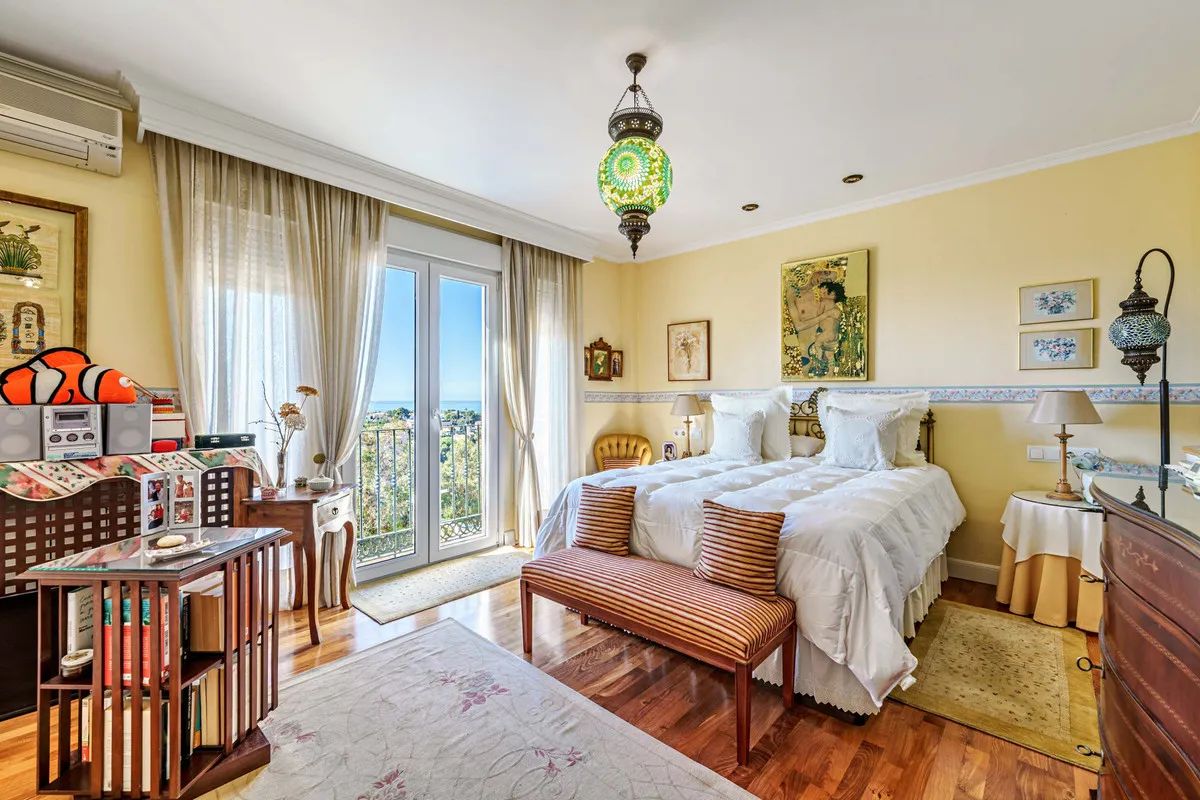 cf5d0172-3bf4-4bc9-ba54-1b20805c5ca7