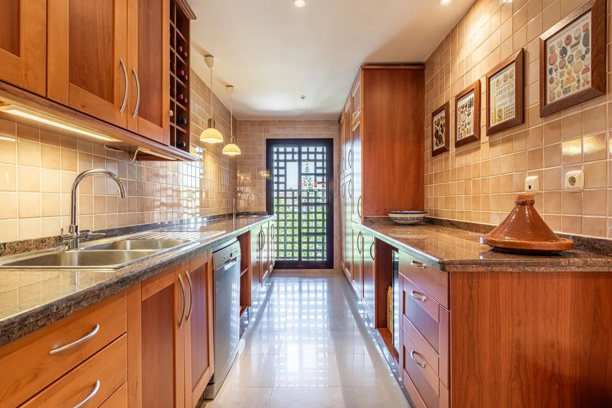 5b663687-56b2-40cc-a931-6b88d67199ea