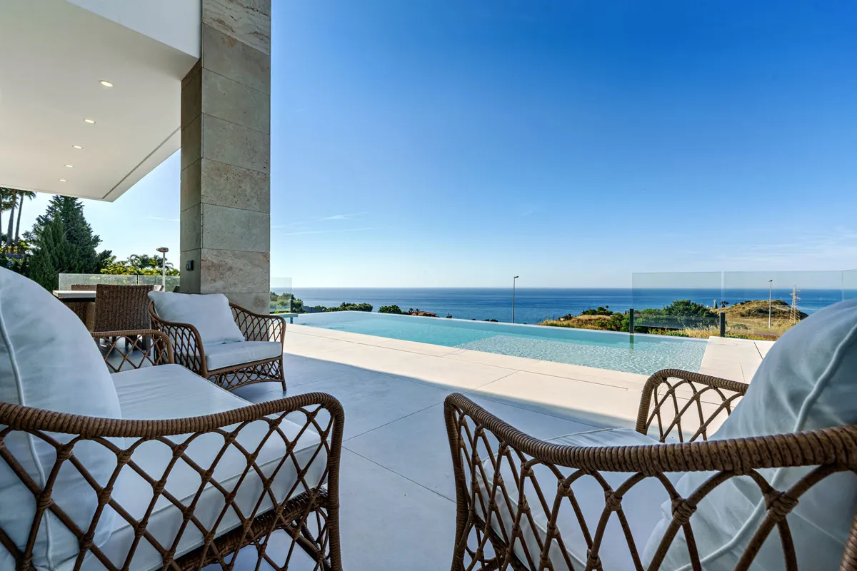 312d1bfd-5935-44c4-b2ee-dbd6fbf6d715