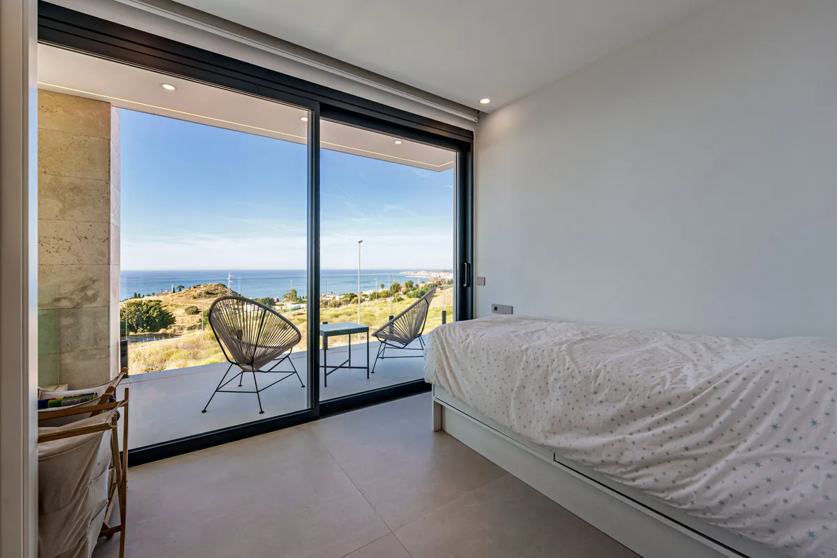 3a8f9af6-a1ed-4f4f-9386-00f4239bc788