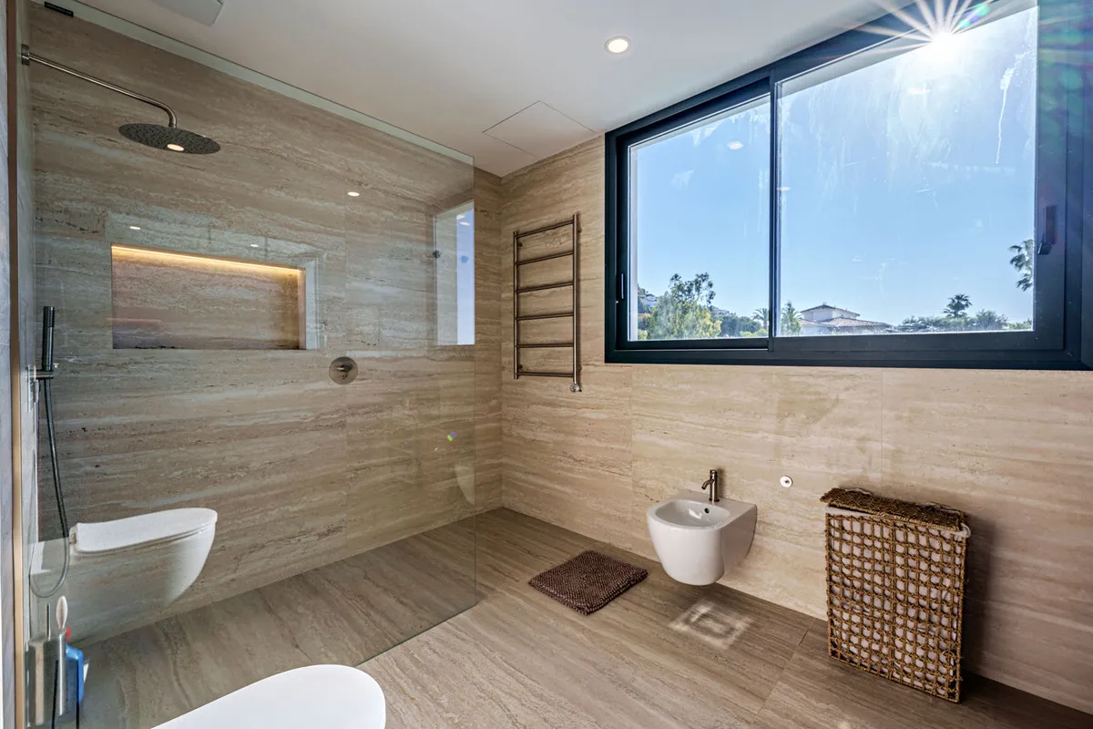 81f80a94-48b3-4c01-af3a-1fa74b9ba9ea