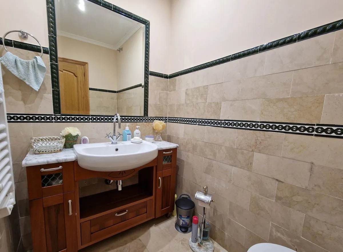 640b7e1a-54b9-4e26-8d11-86ea46e991a8