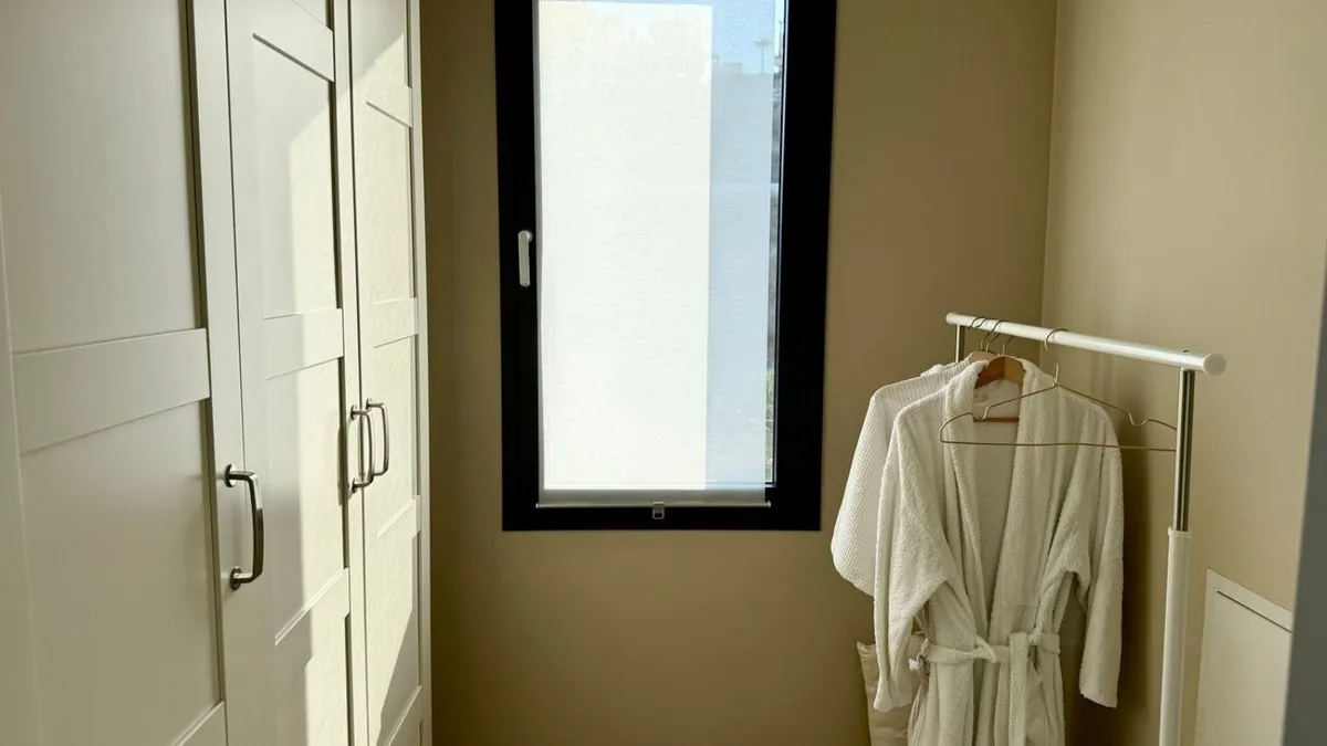 2c007ce7-71bb-4e78-acea-d85366540d16