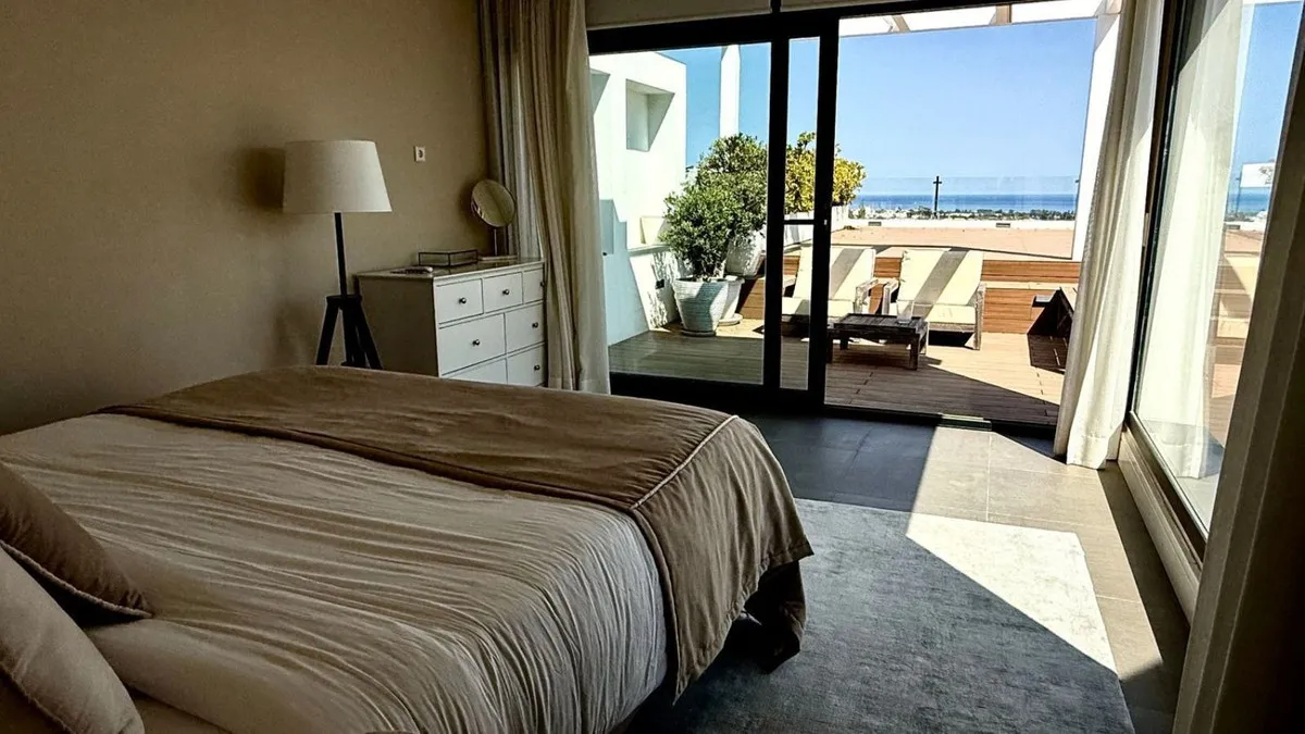 366ef33b-742f-43cd-9e18-5f1b6d67b350