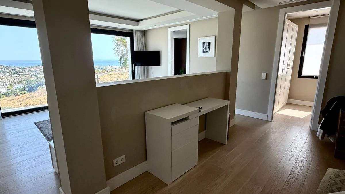 4256c789-10f8-452d-94ec-ffd9a339d12a