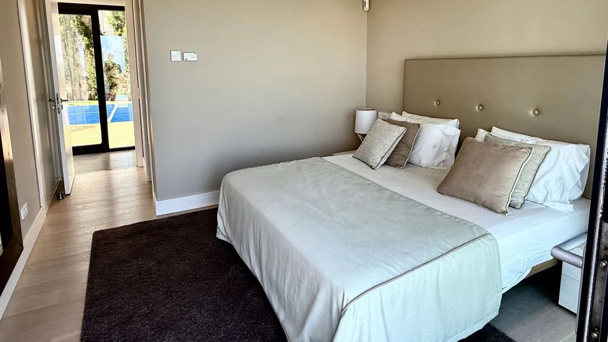 6189f2e9-407c-43e1-a42c-243814453003