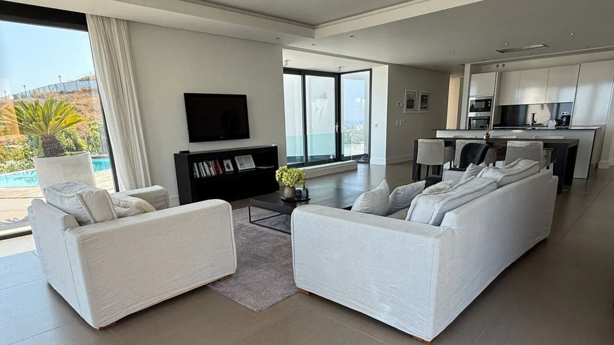 694ddf10-3d8a-4844-abf7-70848f213a1f