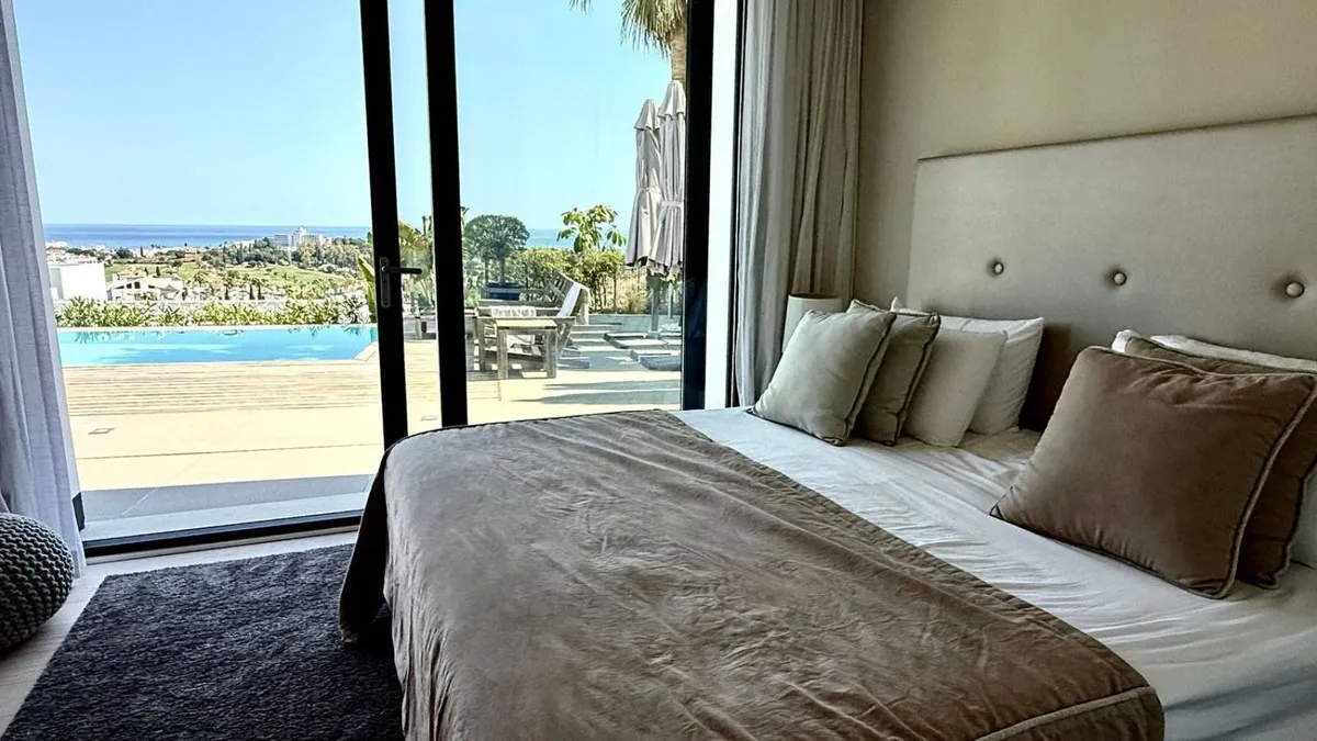 bc1fa293-73cf-443f-a66f-eb1d70bd4c51