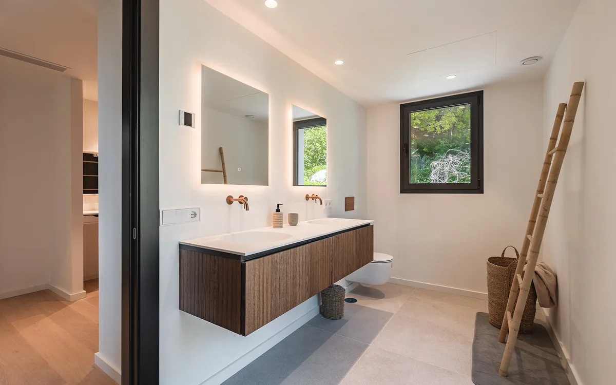 aac06095-ba06-4191-a500-8e6e1bd369c9