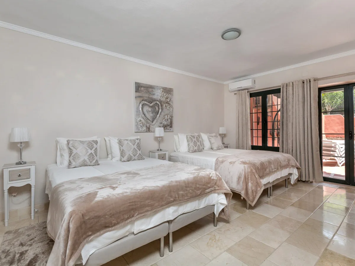 affb313f-b1a3-4c18-9917-3c37fcbd92eb