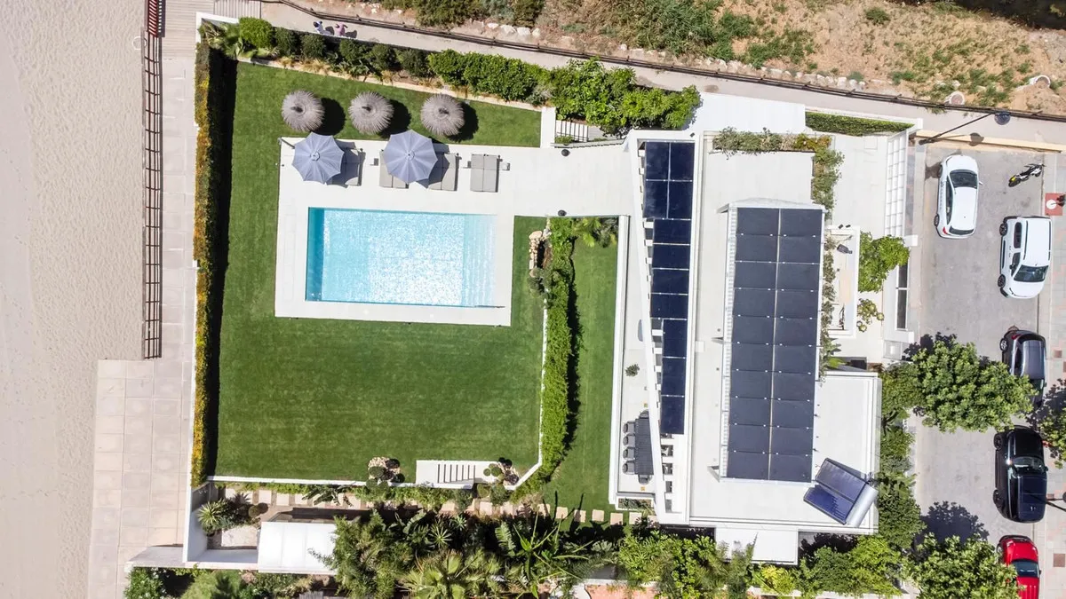 bc3e771b-8b68-49d9-8e3d-87fc07089476