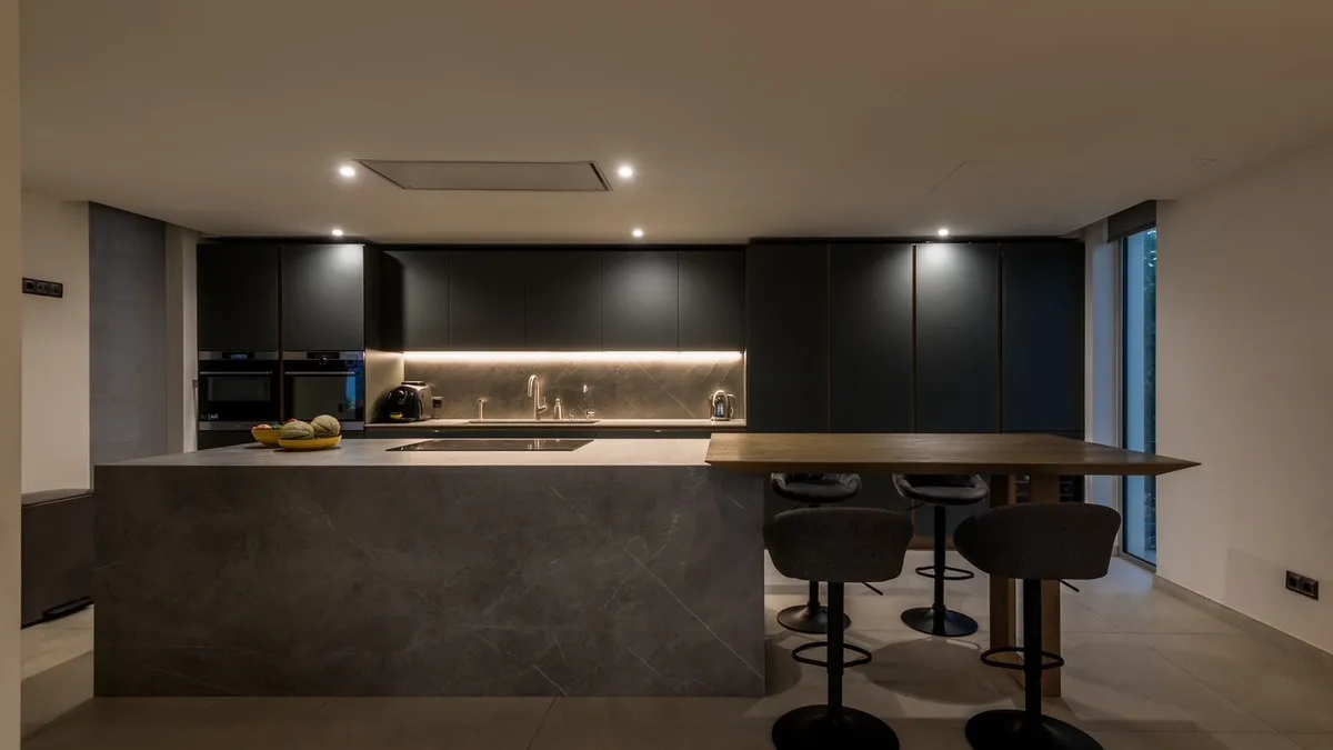 dae52b3d-cfbe-47b9-850d-79fa81b5a9fa