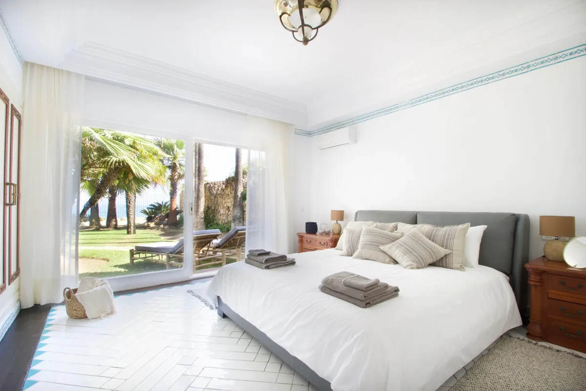 81dbf954-df07-44d4-b8e5-0355b443b451