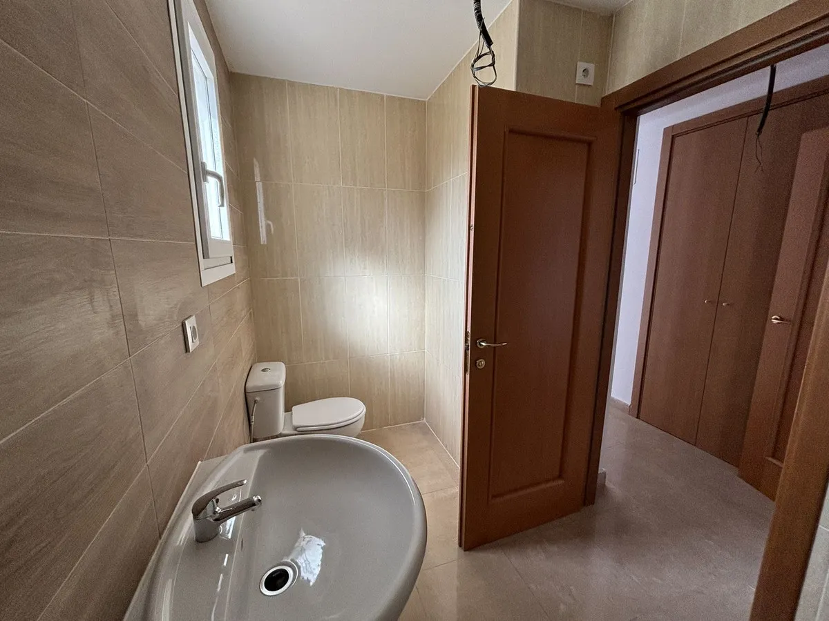 95b2df7f-9a19-476b-be76-735bbb73d172