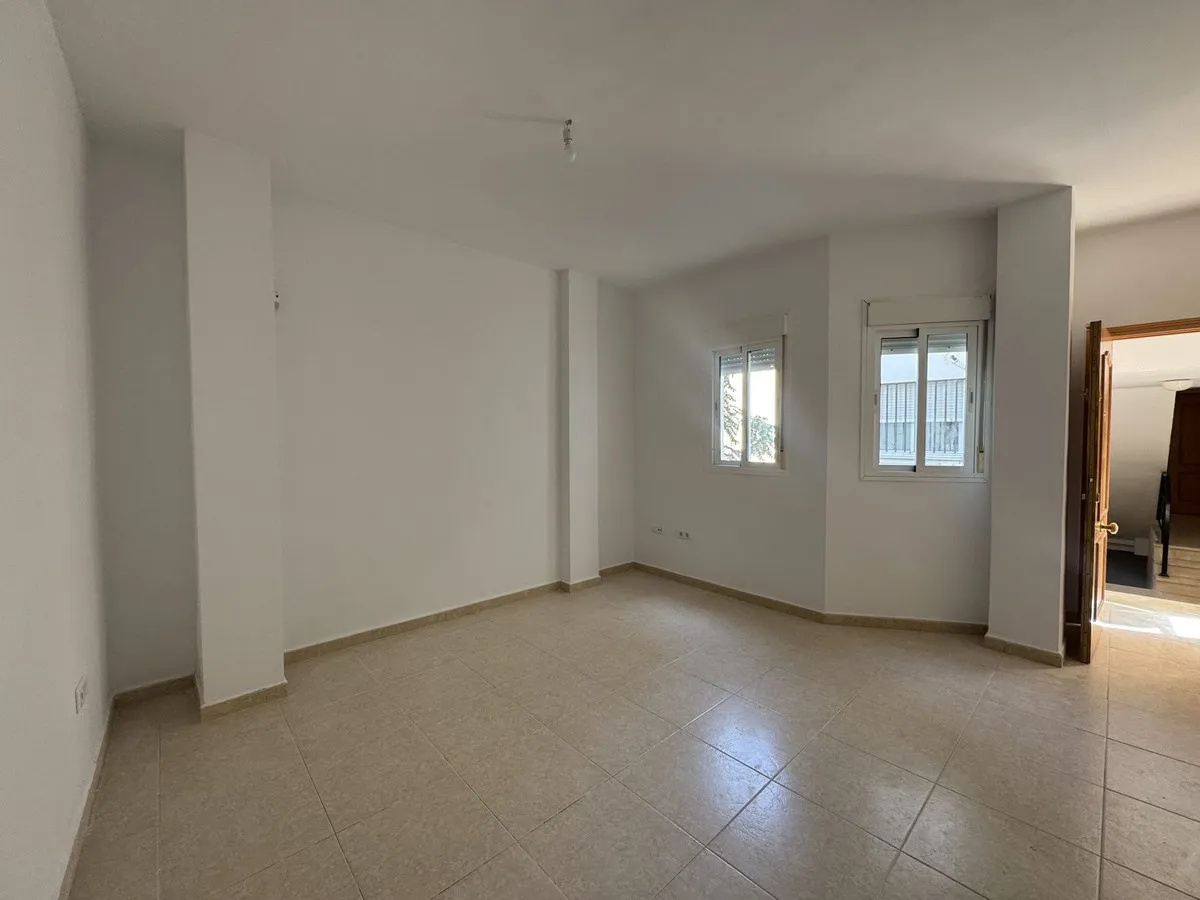 567b3ad0-fbd5-490b-bd3a-82a11562c18f