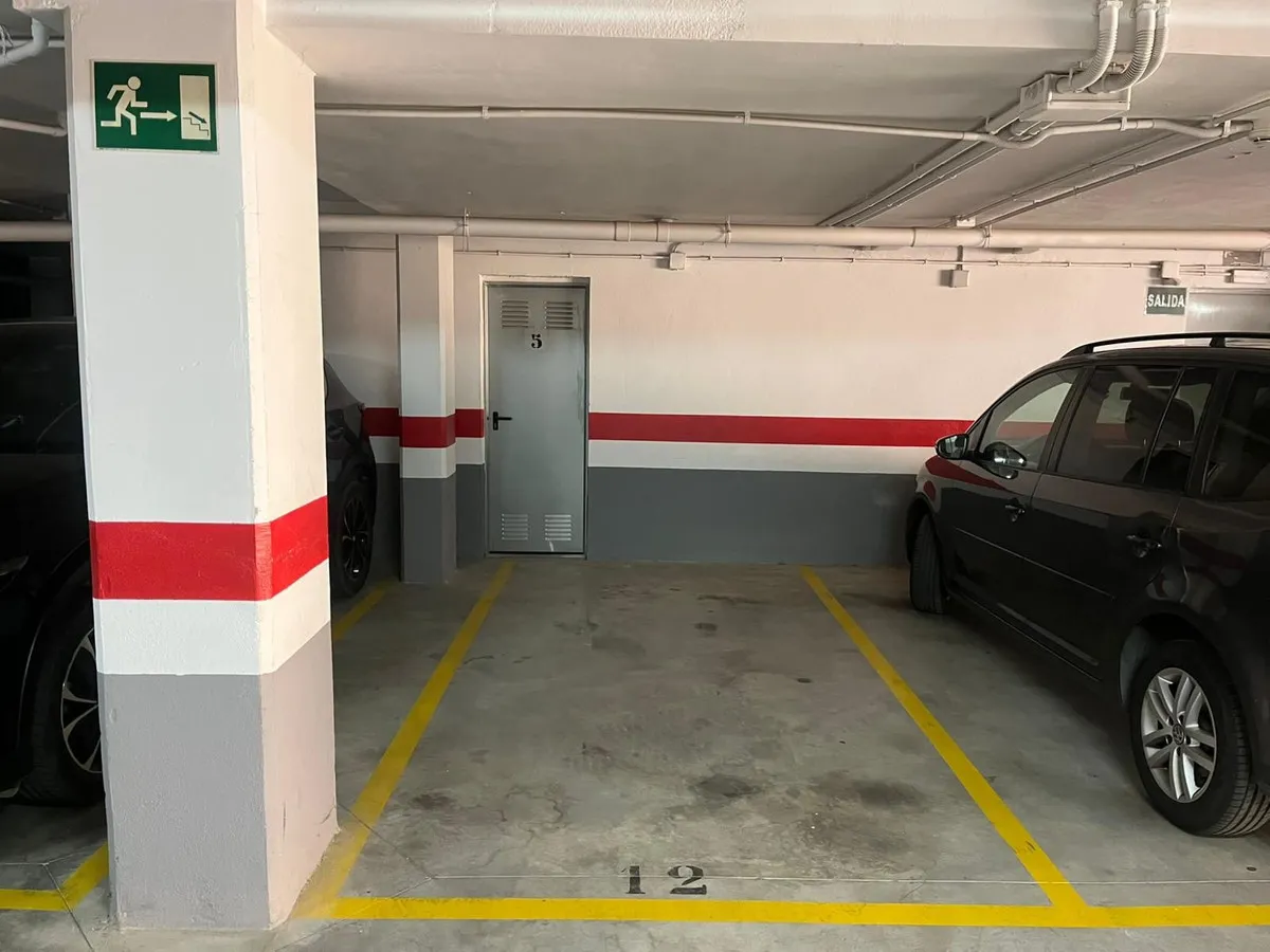 d4ac3c93-24cc-4c52-9345-7f68750d405f