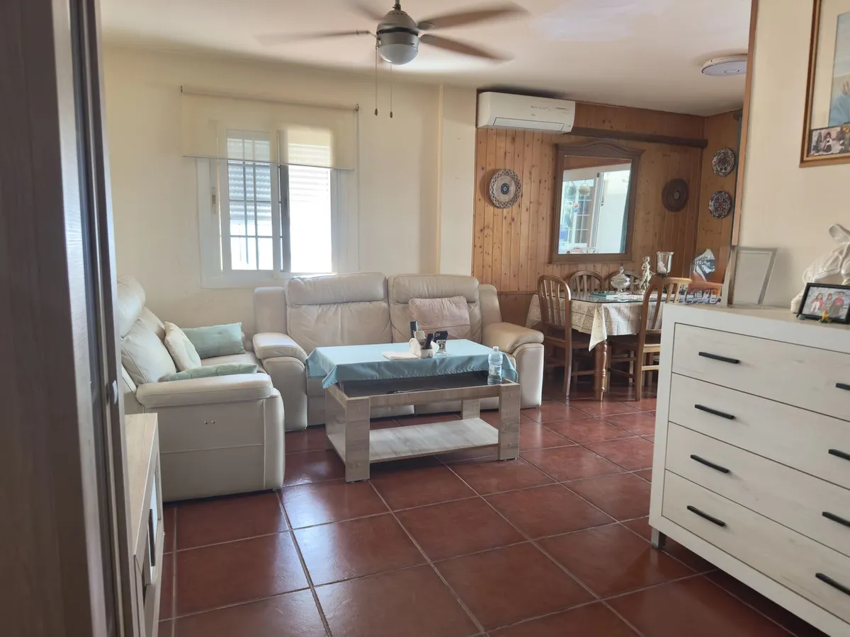 b2494099-aa87-40c9-a95a-5b80a897dbce