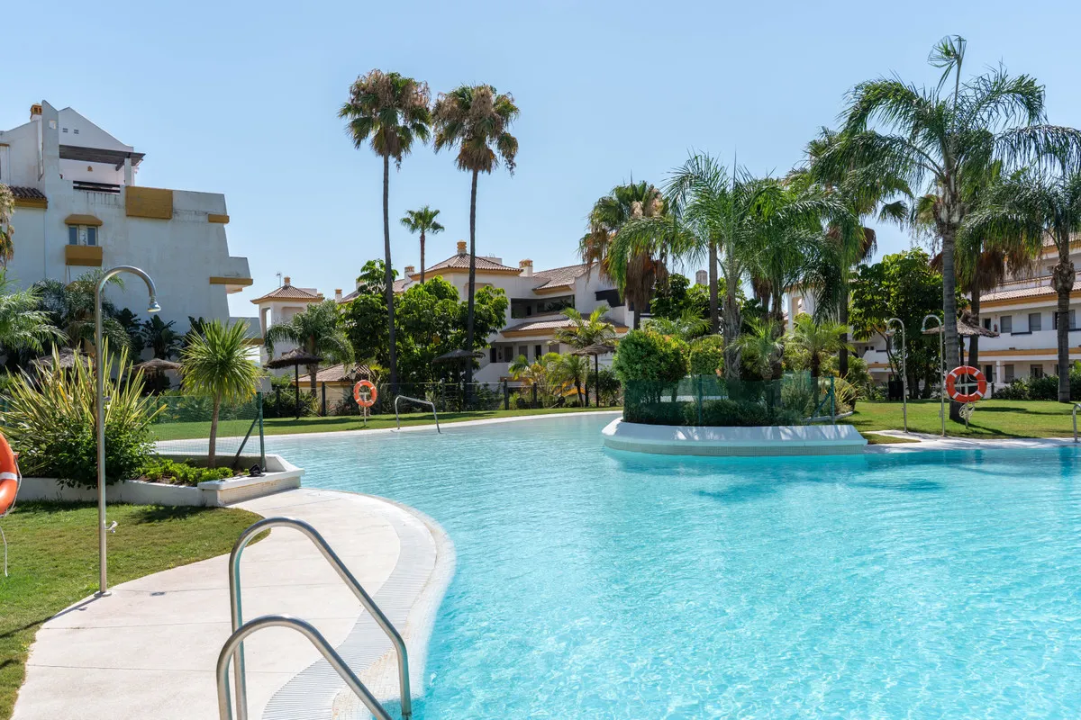 8059b6fe-75d2-477f-9353-8615fb27986c