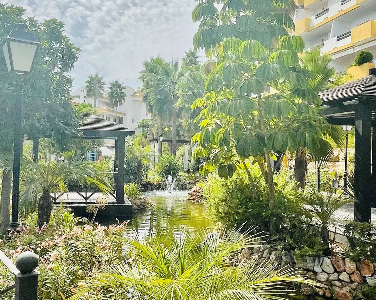 b4e29ea3-1416-462b-a0c0-6825b11929e3